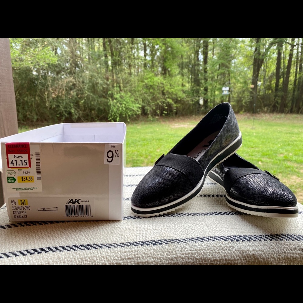 Anne Klein slip on